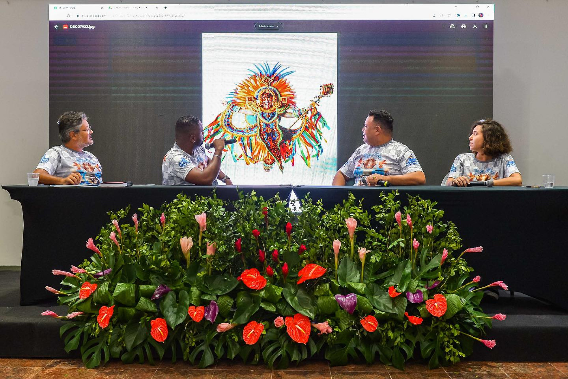 No primeiro dia da visita, a Beija-Flor ofereceu palestras sobre temas relevantes - Divulga&ccedil;&atilde;o