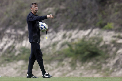 Bruno Lage, ex-técnico do Botafogo, encaminha acordo para assumir o Benfica