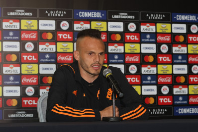 Ex-Flamengo, Renê projeta semifinal da Libertadores, e exalta Marcelo: 'O melhor que vi'