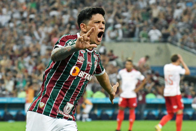 Cano analisa empate do Fluminense com um a menos diante do Inter: 'Time guerreiro, lutamos até o final'
