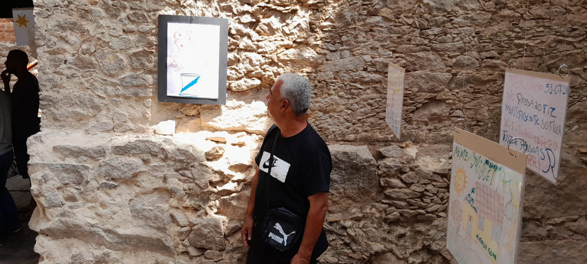 O desenho do morador em situa&ccedil;&atilde;o de rua, Valdeci Lopes, foi exposto no Parque Gl&oacute;ria Maria - L&eacute;o Motta / Arquivo pessoal