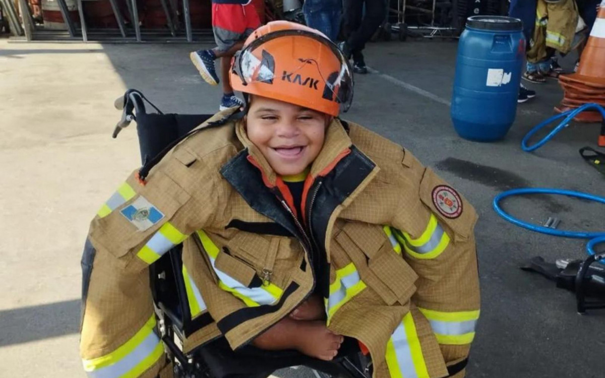 Atividade interdisciplinar no Corpo de Bombeiros