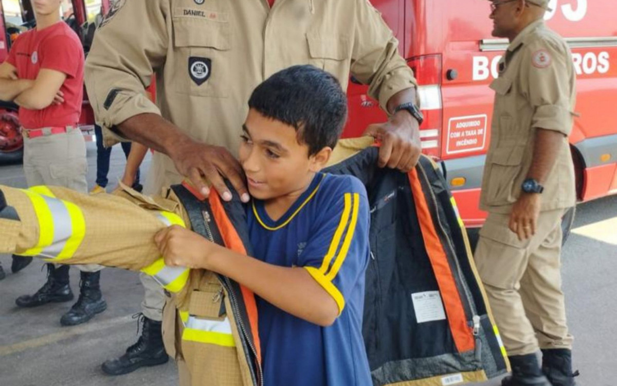 Atividade interdisciplinar no Corpo de Bombeiros