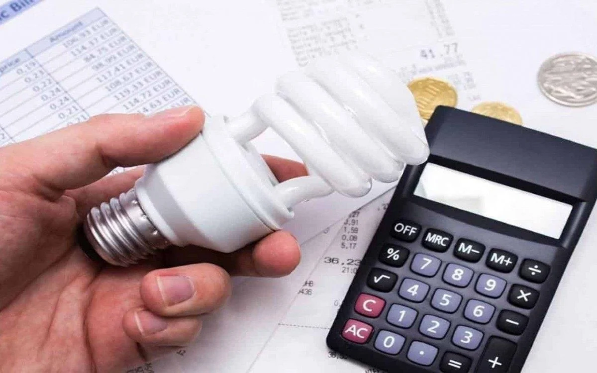 Aneel mantém bandeira verde em novembro e conta de luz segue sem taxa adicional