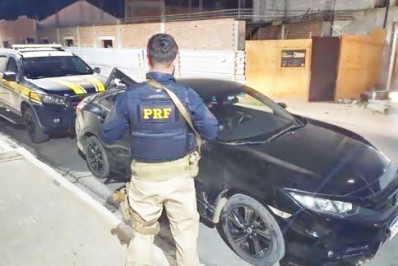 Riostrense é preso com carro roubado em operação conjunta