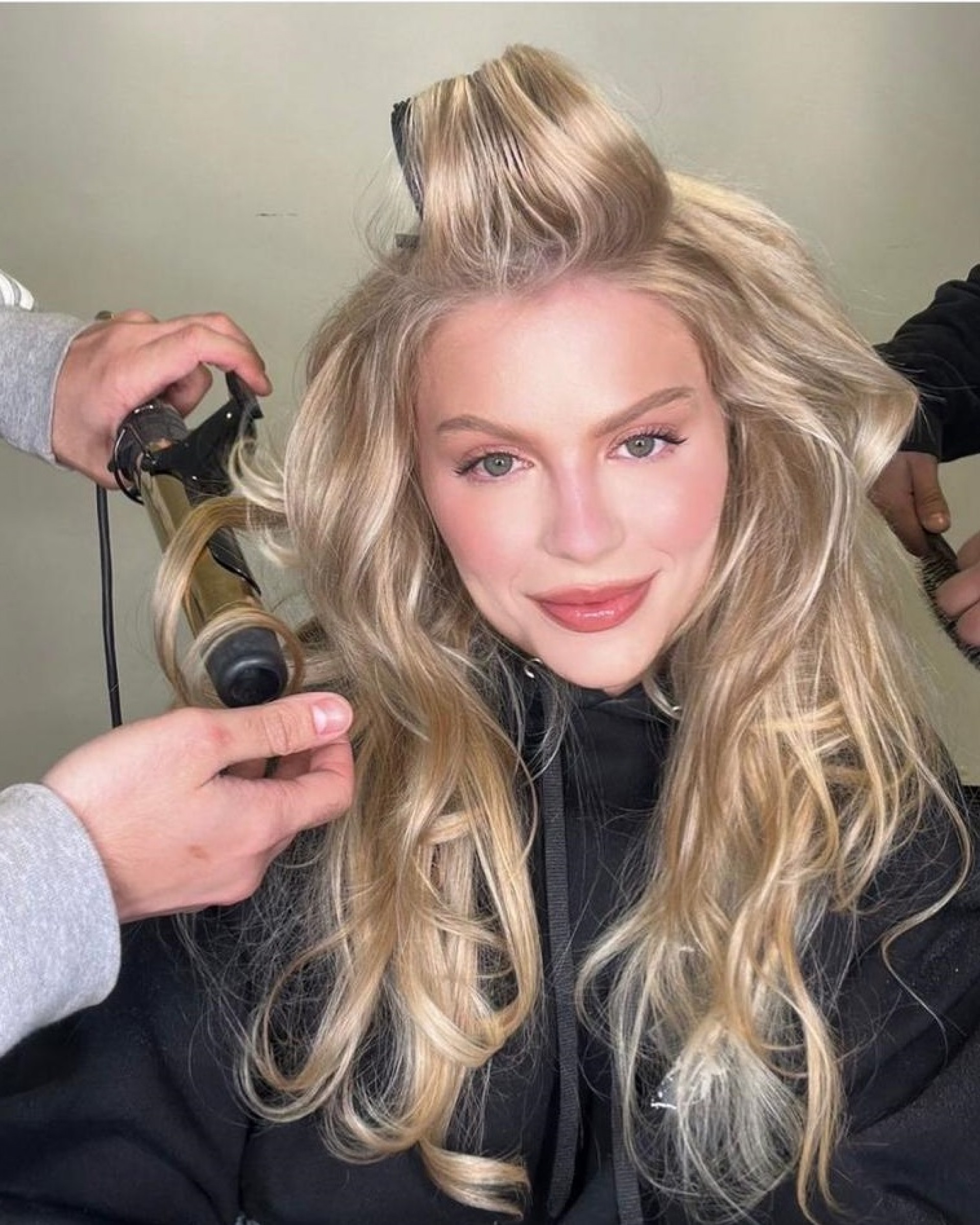 Luísa Sonza usa o adotou o platinado de baixa manutenção no cabelo - Reprodução do Instagram