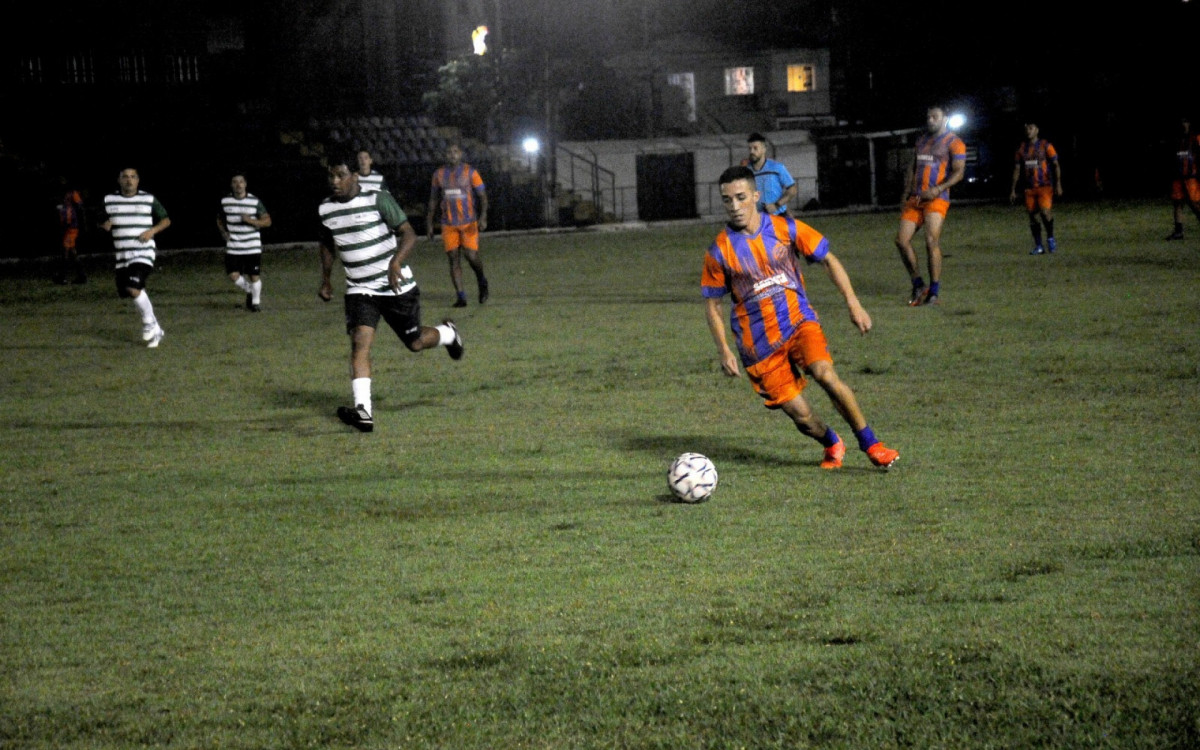 Serviço Público x Câmara Municipal estreiam no campeonato dos Servidores e prefeitura leva vantagem