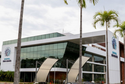 Lula chega a hospital de Brasília para cirurgia no quadril