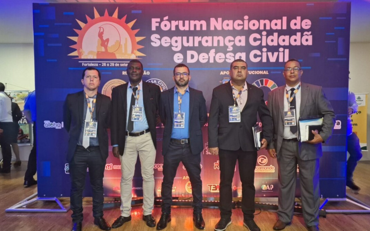 Os temas abordados durante o evento incluíram políticas municipais de gestão de riscos e enfrentamento de desastres, entre outros