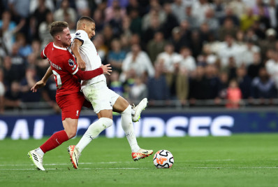 Liverpool sofre gol do Tottenham no fim, e perde a invencibilidade no Inglês