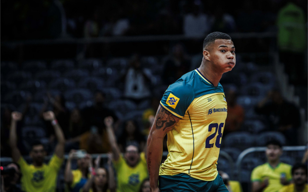 Brasil sofre até o fim, mas vence no tie-break pelo Pré-Olímpico