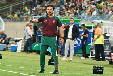 Diniz analisa derrota do Fluminense e vê expulsão de Martinelli como fator decisivo