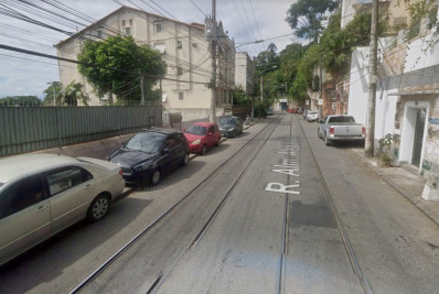 Homem morre em acidente entre caminhão e carros em Santa Teresa