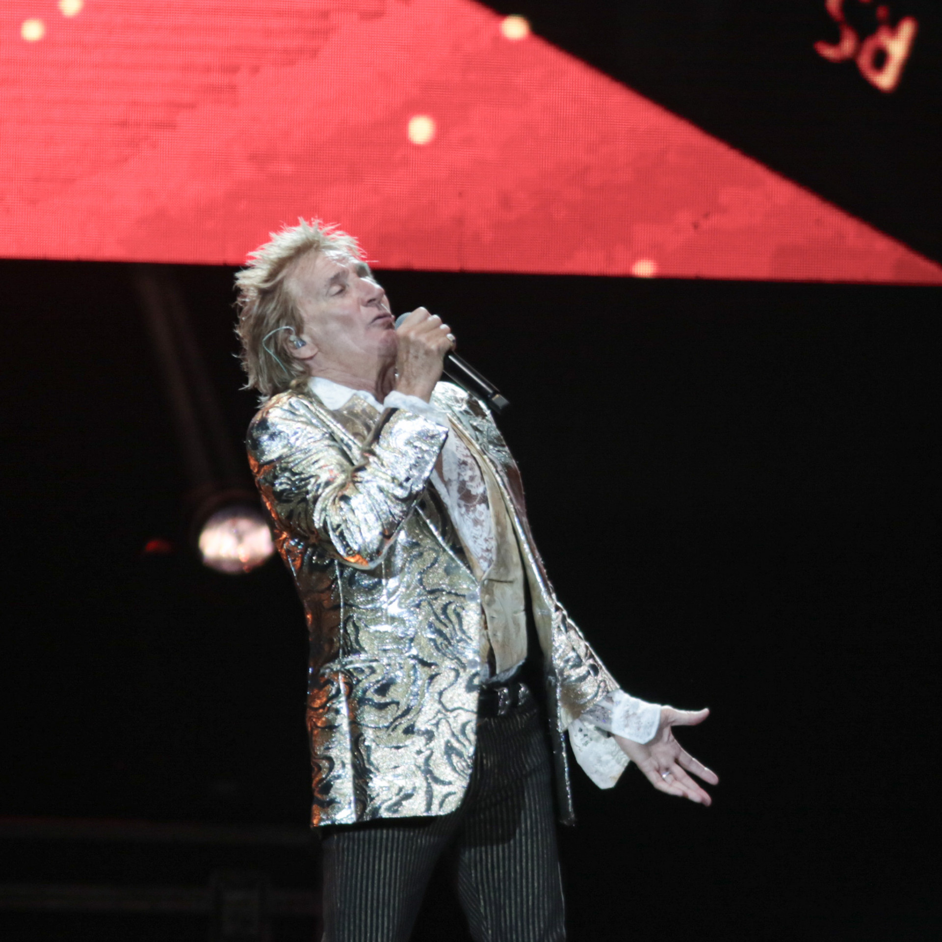 Rod Stewart faz show lotado em São Paulo  - Agnews 