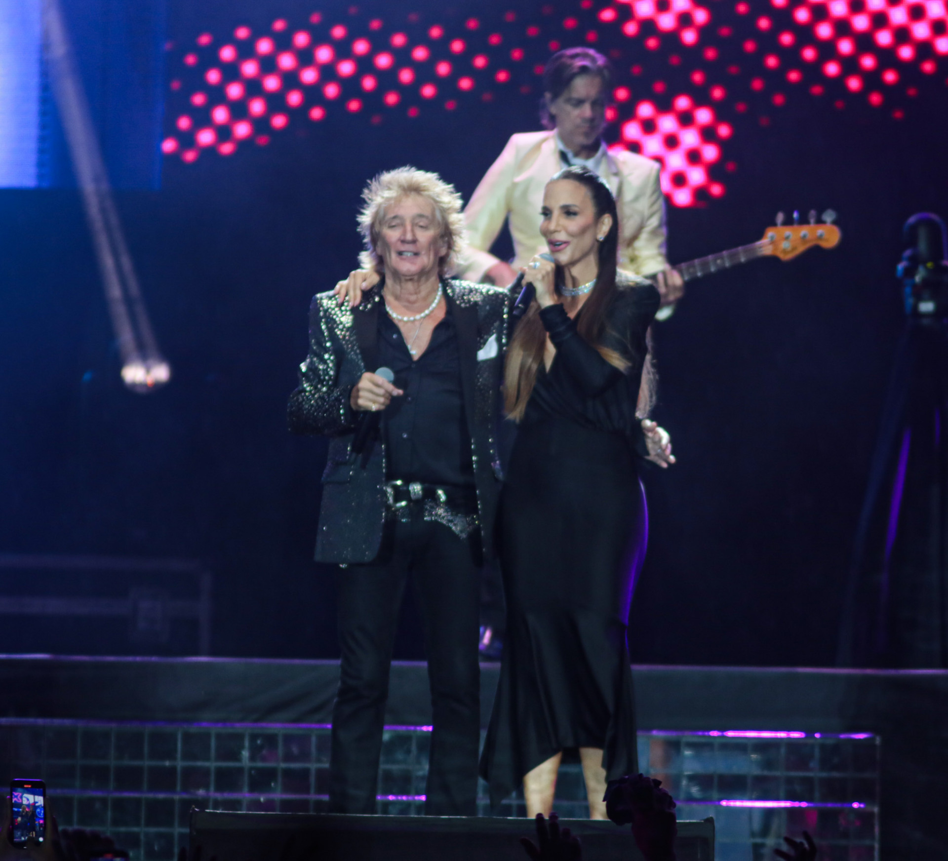 Ivete Sangalo e Rod Stewart se apresentam em SP  - Agnews 