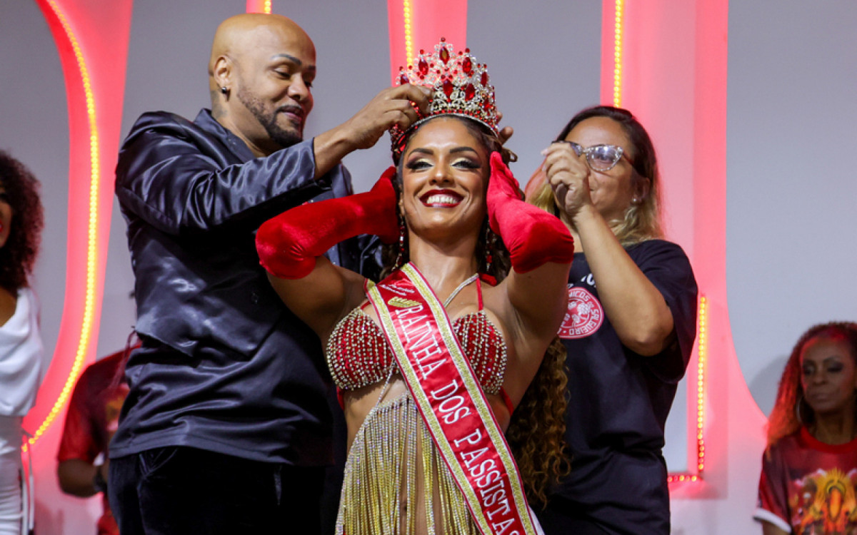 Patrícia Miranda Terra é a nova rainha da ala dos passistas do Salgueiro