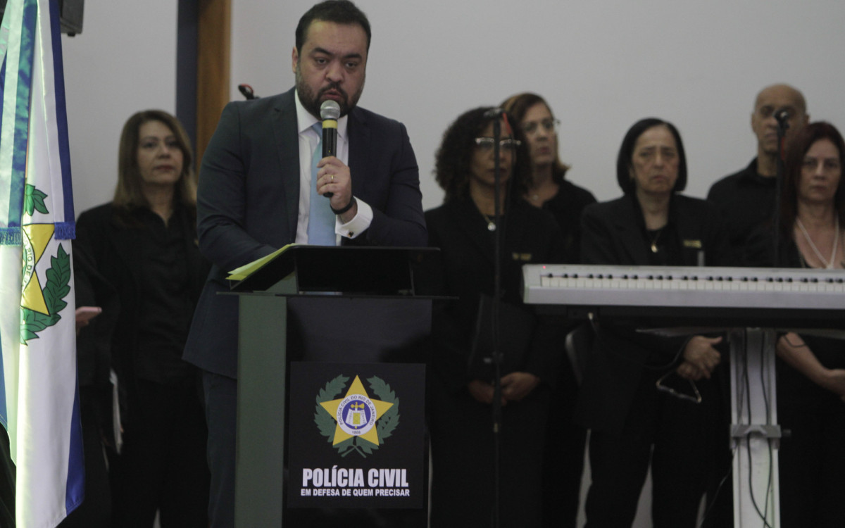 Cerimônia de passagem de gestão na Polícia Civil, na foto, o Governador Cláudio Castro. Nesta segunda-feira (02). - Marcos Porto/Agência O Dia
