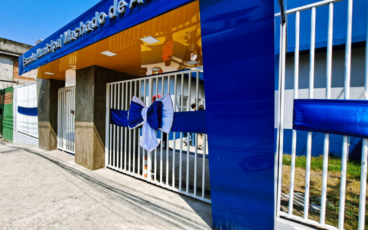 Anexo da Escola Municipal Machado de Assis tem novas instalações inauguradas
