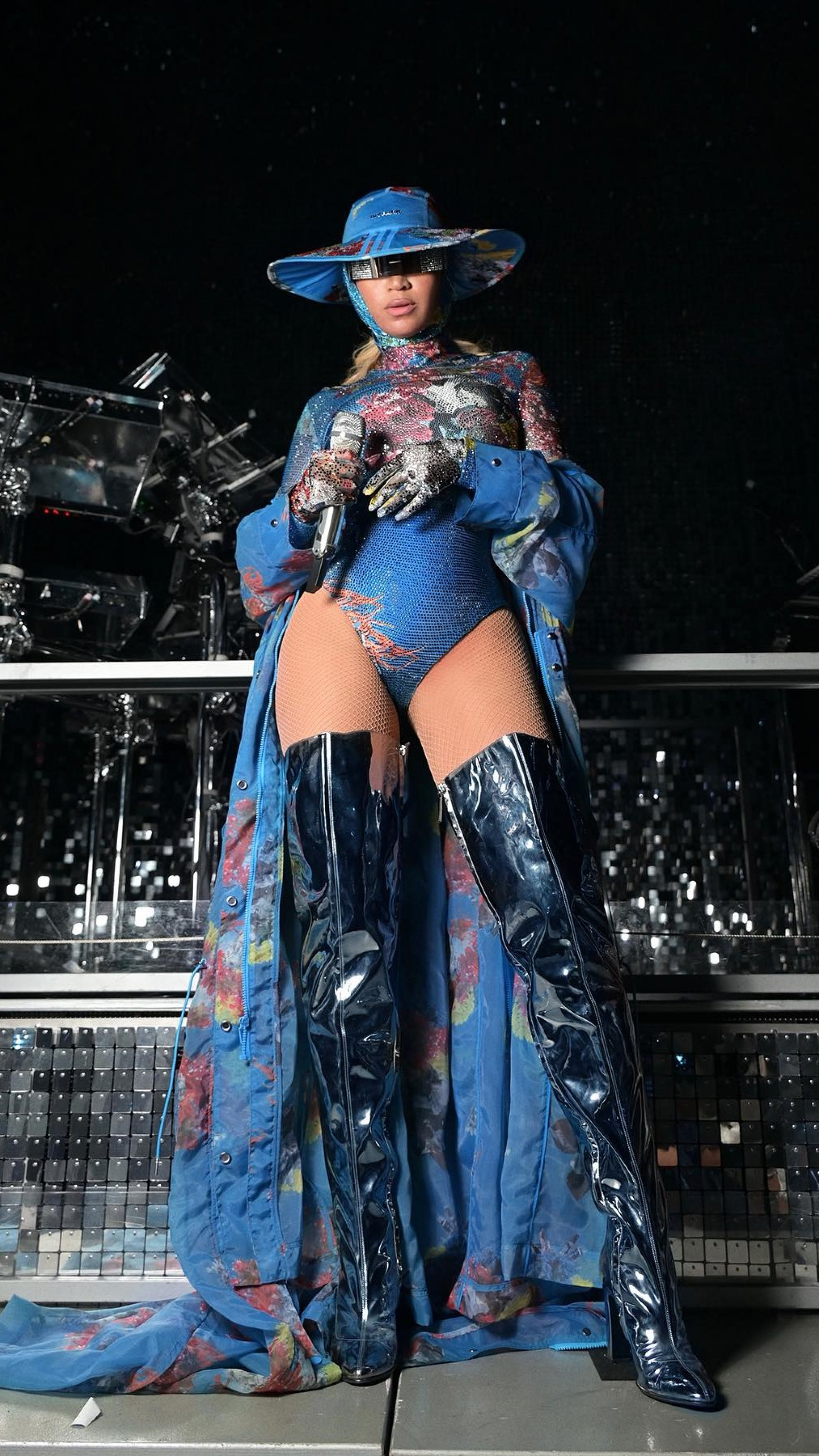 "Quando estou me apresentando, n&atilde;o sou nada al&eacute;m de livre", diz Beyonc&eacute; no trailer. "Meu objetivo para esta turn&ecirc; era criar um lugar onde todos fossem livres e ningu&eacute;m fosse julgado", afirma a cantora  - Reprodu&ccedil;&atilde;o / Instagram 