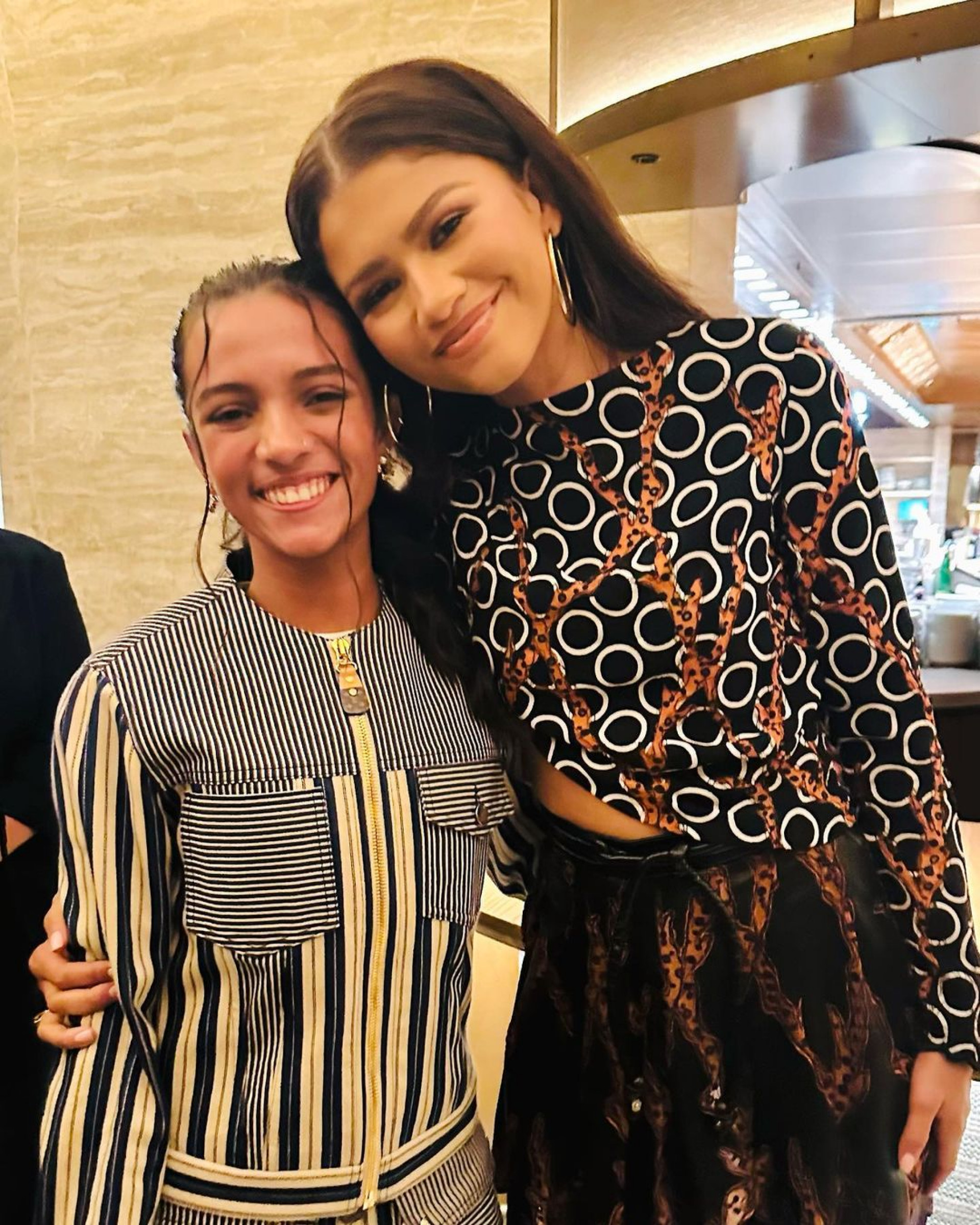 Rayssa Leal conhece Zendaya na Semana da Moda de Paris  - Reprodu&ccedil;&atilde;o/Instagram