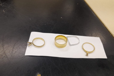 Mulher é presa por roubar turista com arma falsa em Copacabana