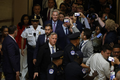 Câmara dos EUA destitui republicano Kevin McCarthy da presidência da Casa em votação histórica