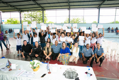 Alunos da rede municipal de Itaguaí-RJ se formam no Proerd