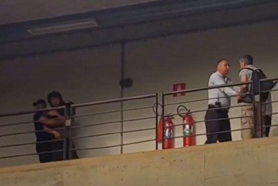 Vídeo: professor da Unicamp é detido após tentar esfaquear aluno