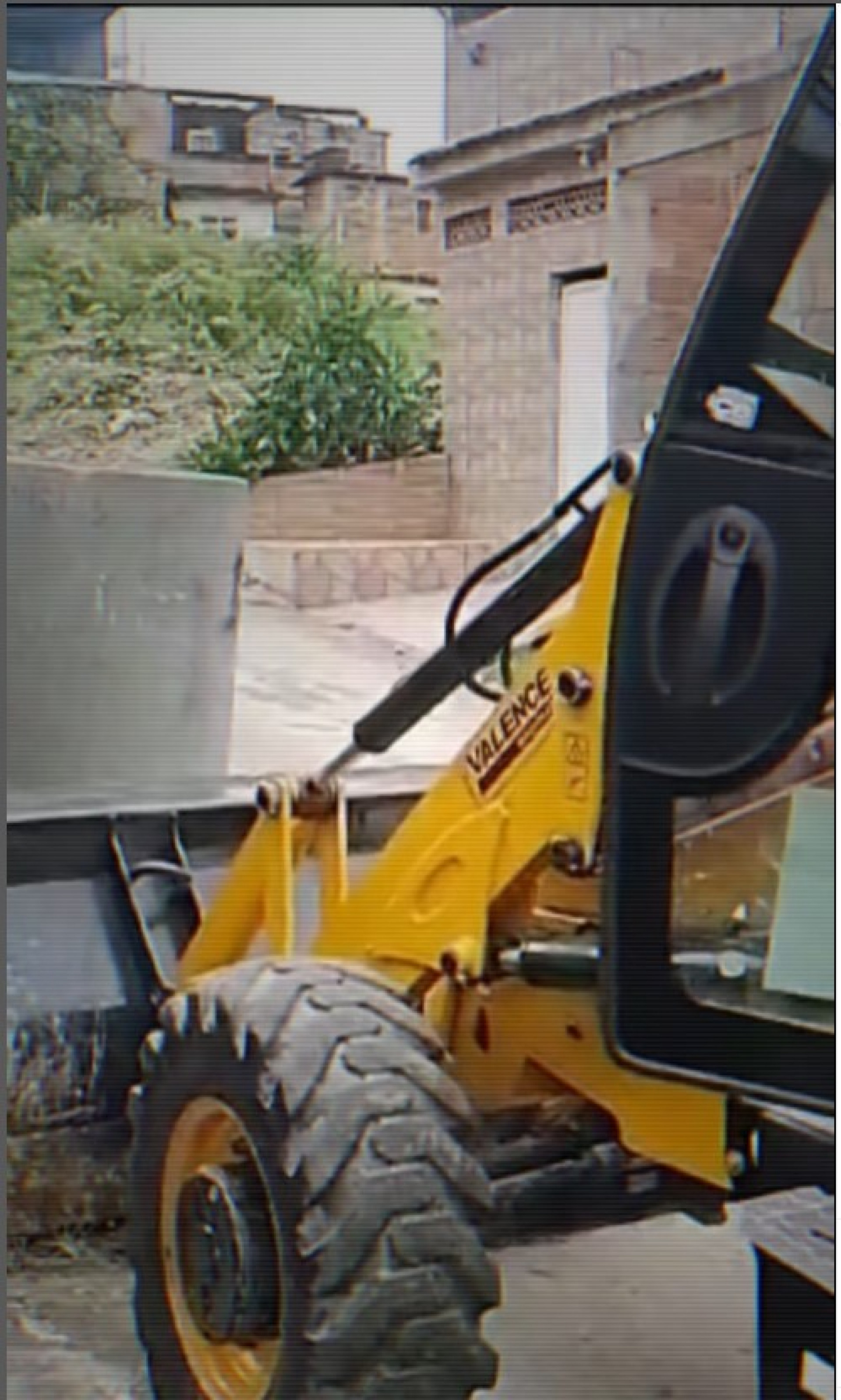 Cinco ruas foram desobstruídas: Avenida Joaquim da Costa Lima; Avenida Max da Costa; Estrada do Conde; Rua Alagoas e Rua Bernardino Rodrigues de Vasconcelos