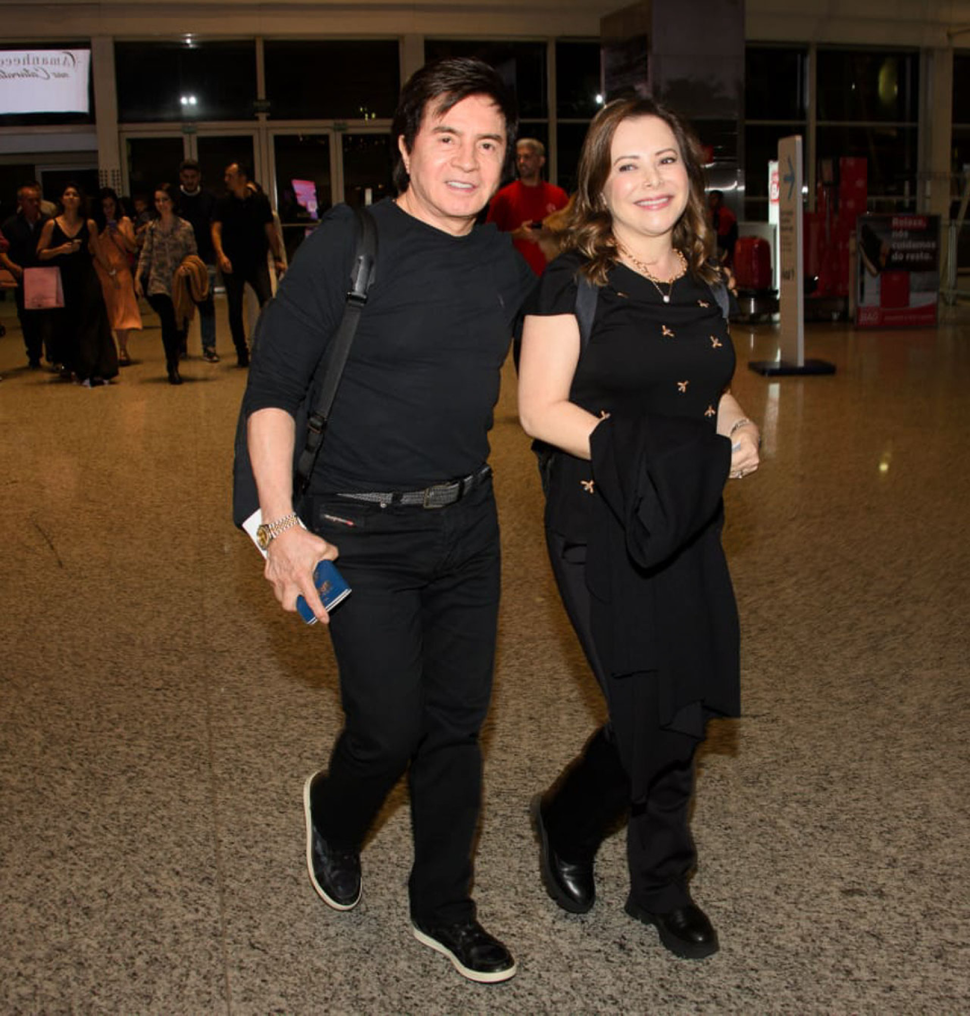 Sandy embarca com família para turnê na Europa - Bruna Grassi e Francisco Cepeda/ AgNews