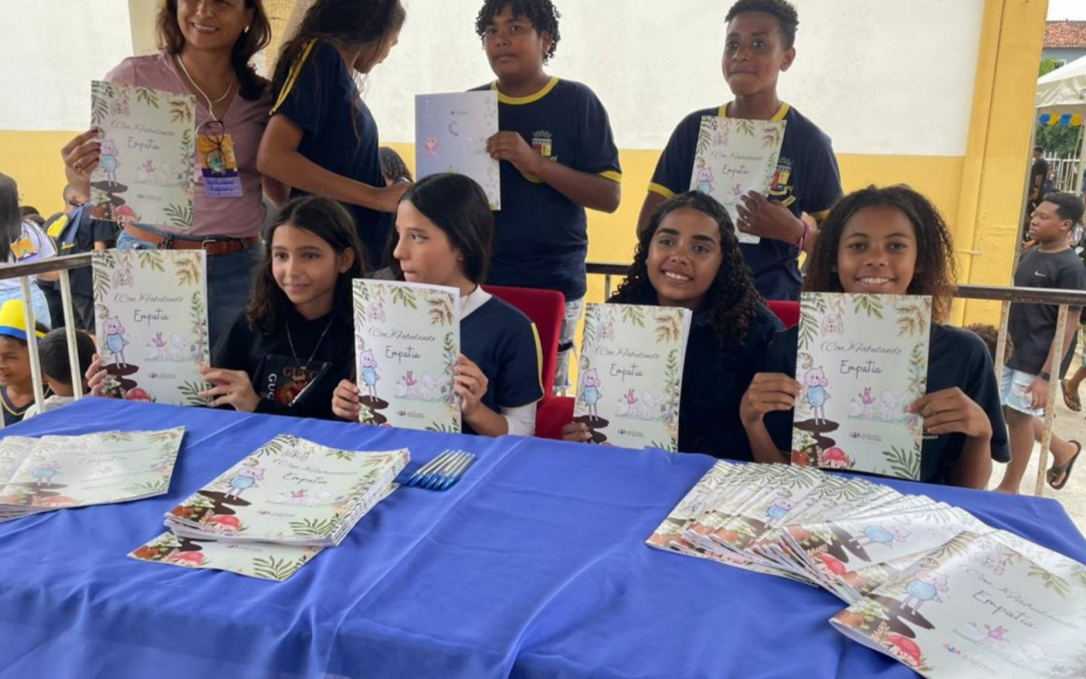 Feira Literária do Sinval (Flis)