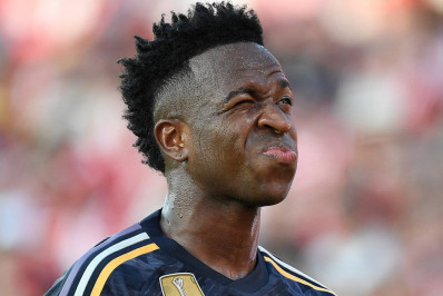 Vini Jr vai prestar depoimento nesta quinta sobre insultos racistas em estádio do Valencia