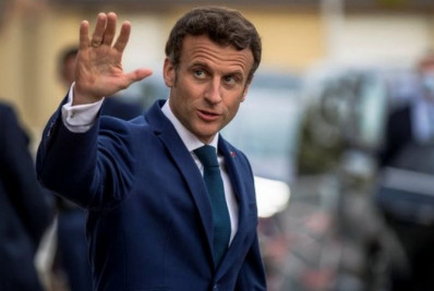 Presidente da França defende inclusão do aborto na Constituição 'o mais rápido possível'