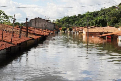 Humanos moram cada vez mais em áreas inundáveis, adverte estudo