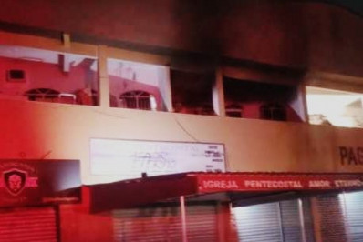 Apartamento pega fogo no bairro do Flamengo em Maricá