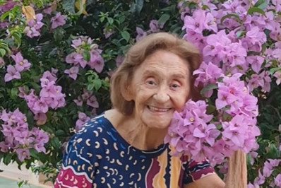 Aos 96 anos, Laura Cardoso encanta internautas ao compartilhar vídeo em jardim