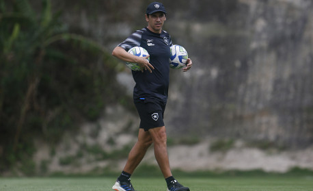 Botafogo abre 3 a 0, Palmeiras vira e incendeia o Brasileiro