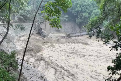 Inundação na Índia deixa ao menos dez mortos e mais de 80 desaparecidos