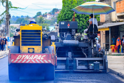 Bairro Nova Aurora recebe novo asfalto e mutirão de limpeza em Belford Roxo
