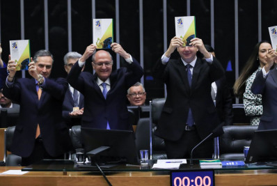 Representantes dos três poderes defendem harmonia institucional