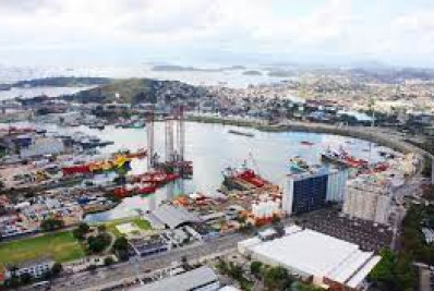 Governo Federal passa terminal pesqueiro de Niterói para o município