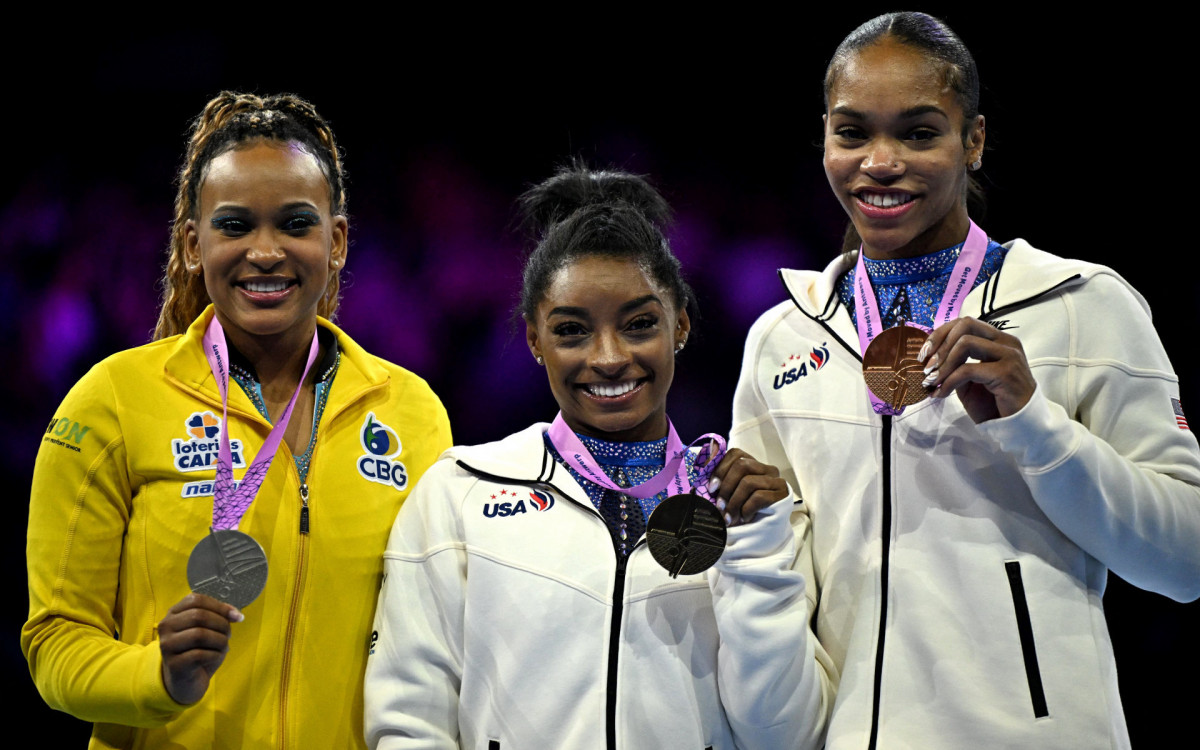 Rebeca Andrade é prata, e Simone Biles fatura o hexa no Mundial, ginástica  artística