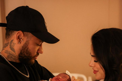 Neymar homenageia filha com novo corte de cabelo