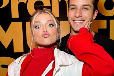 Carol Bresolin anuncia fim do relacionamento com Rick Tavares