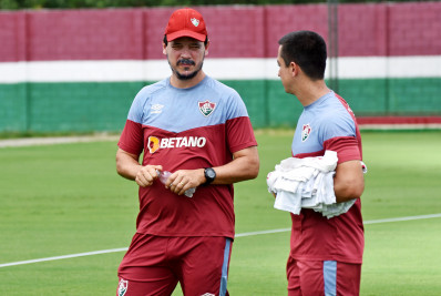 Diniz e 15 jogadores do Fluminense não devem viajar para jogo contra o Bahia