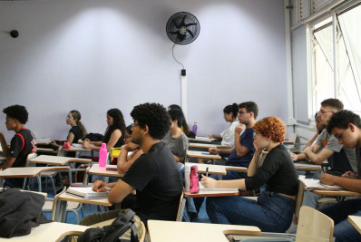 Mais de 900 mil alunos fazem 2ª etapa da Olimpíada de Matemática