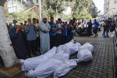 Número de mortos no conflito entre Israel e Hamas ultrapassa os 900