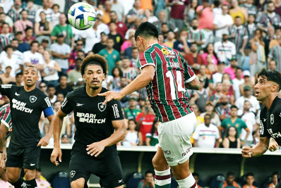 Cano lamenta erros do Fluminense no primeiro tempo em derrota para o Botafogo