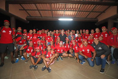 Guarda-vidas de Búzios recebem novos uniformes