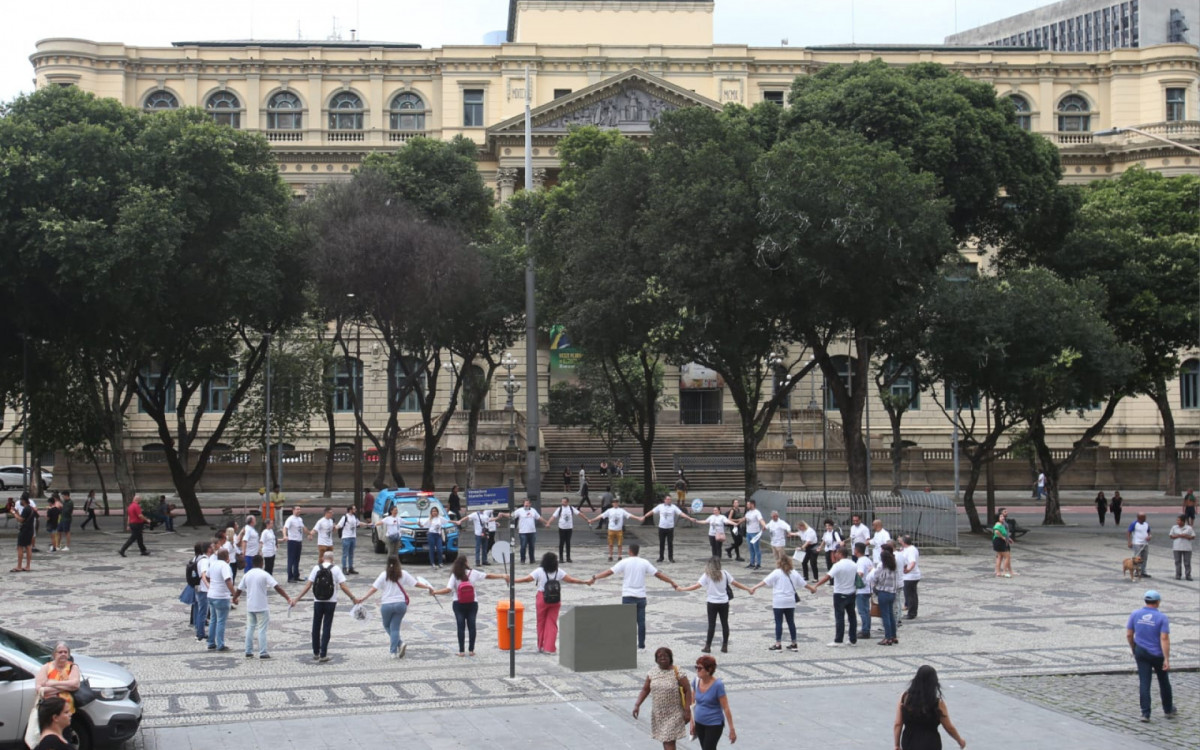 Profissionais da categoria se reuniram na Cinelândia, no Centro do Rio